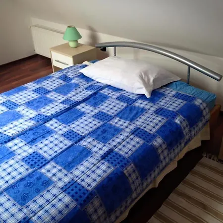 Lucija * Vrata
